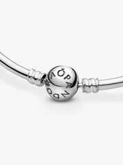 Pandora Moments Bangle