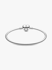 Pandora Moments Heart Clasp Bangle