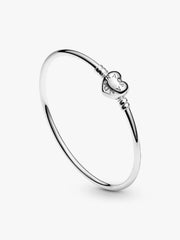 Pandora Moments Heart Clasp Bangle