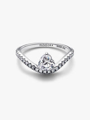 Wavy Pavé Heart Ring